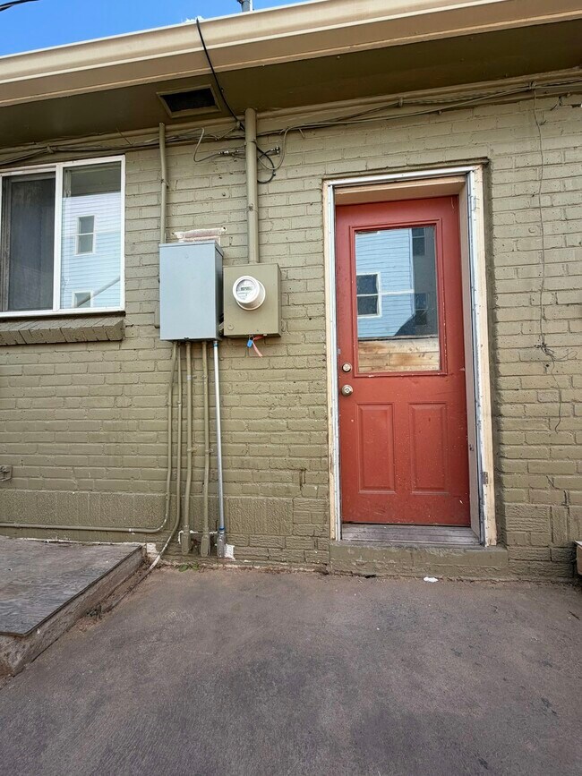 Building Photo - 1426 Trenton St