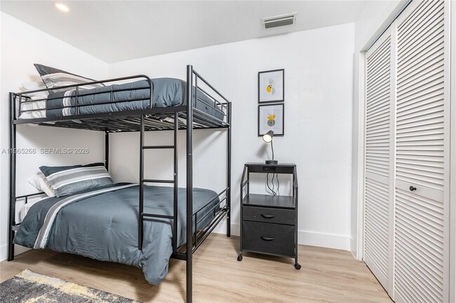 Building Photo - 3321 NW 19th Terrace