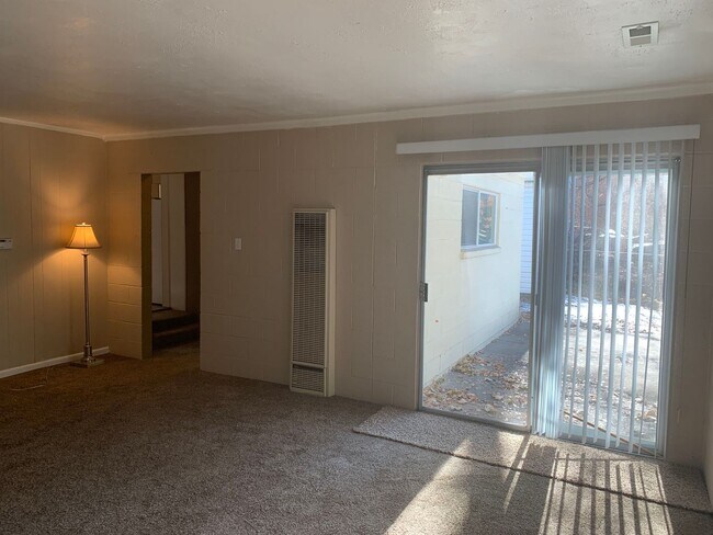 Building Photo - Charming 2 Bed, 1 Bath Home in Centerville