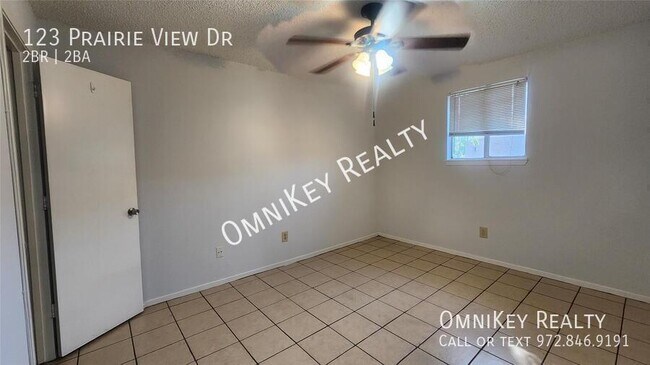 Building Photo - 123 Prairie View Dr
