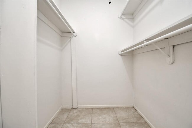 Building Photo - 17035 Quail Bend Dr