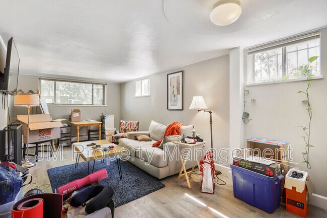 Building Photo - 4618 W 35th Ave