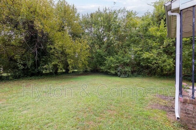 Building Photo - 105 Indiana Ln