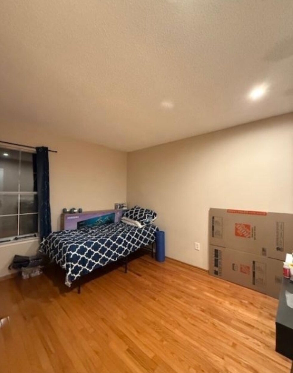 Building Photo - 2106 Doolittle Dr