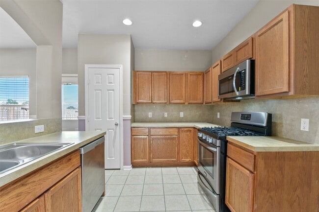 Building Photo - 15875 Misty Loch Ln