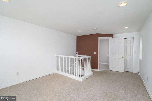 Building Photo - 744 S 22nd St