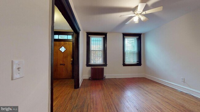 Building Photo - 728 Rock Creek Church Rd NW