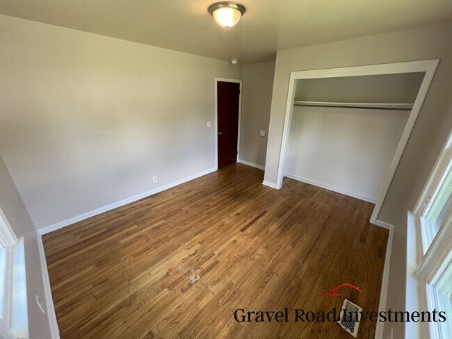 Building Photo - Single Family Home for Rent