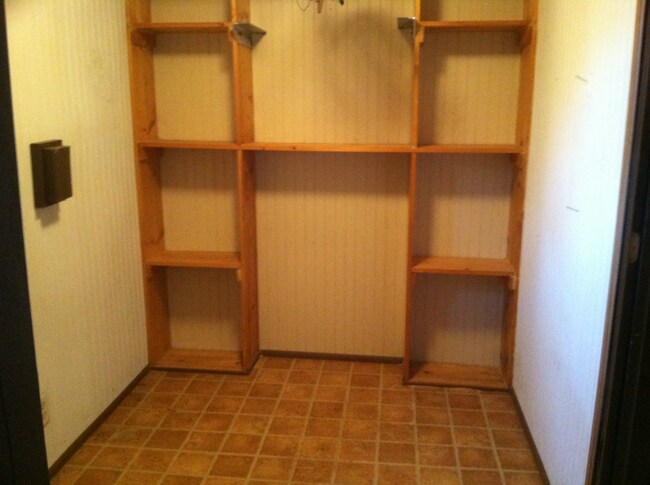 Building Photo - 22 Dosch Ln