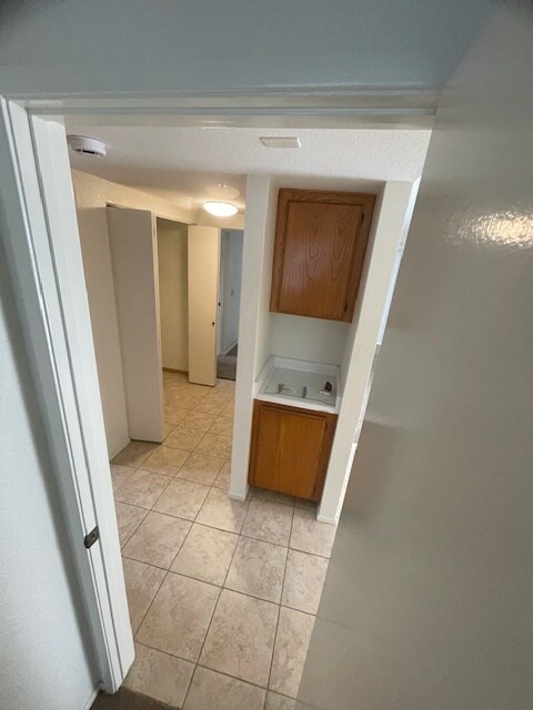 Building Photo - 2135 K Ave
