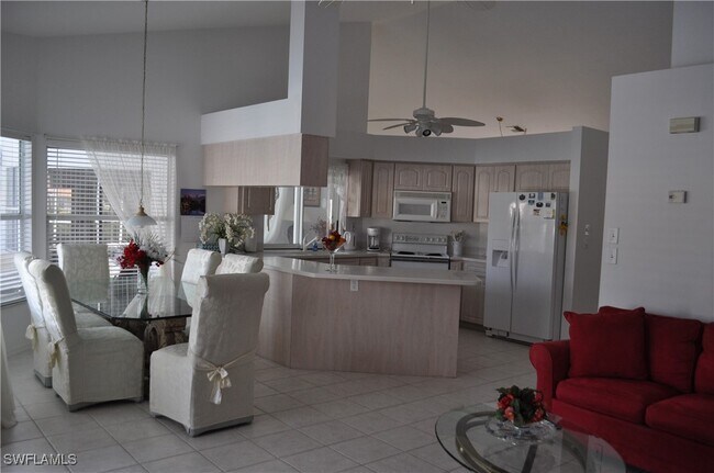 Building Photo - 431 Dundee Ct