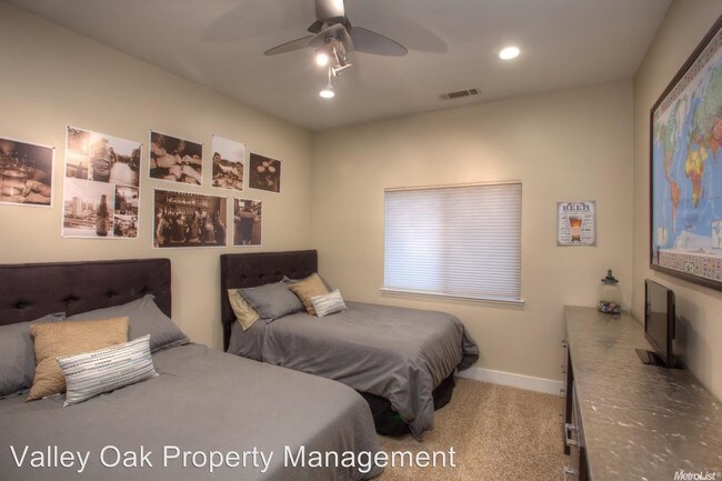 Building Photo - 115 Park Ave