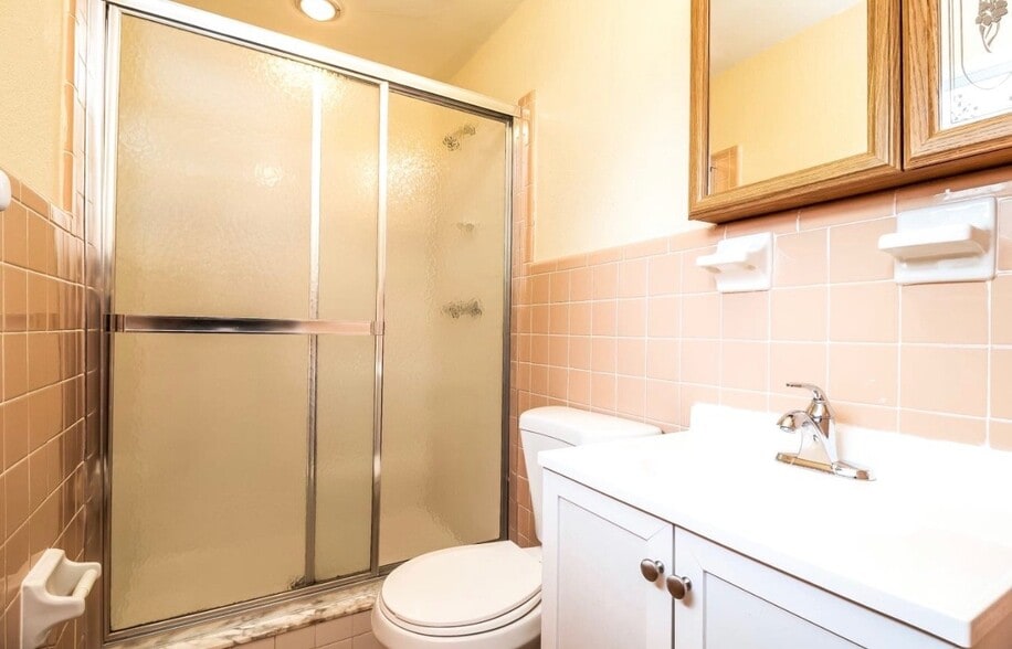 Building Photo - 2313 Dunbury Ct