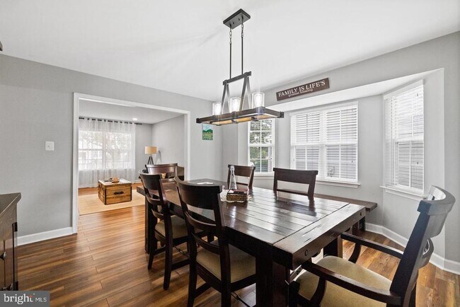 Building Photo - 7014 Allington Manor Cir E