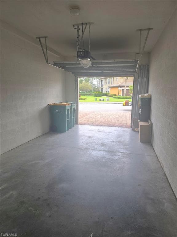 Building Photo - 1256 Carpazi Ct