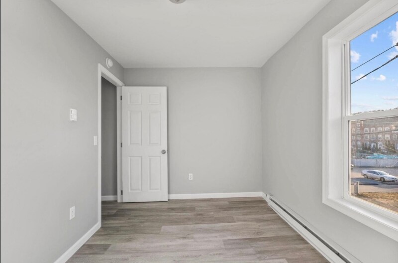 Building Photo - 4 Willington Ave