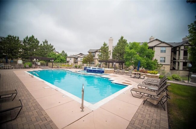 Building Photo - 7483 S Quail Cir