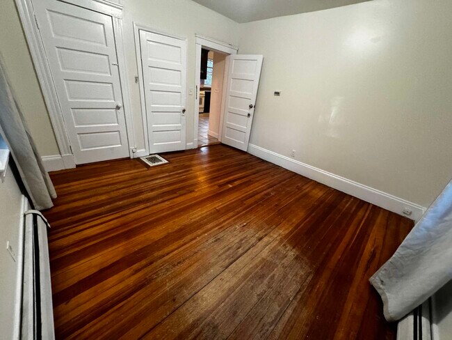 Building Photo - 26 Holworthy Pl