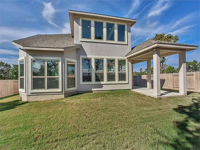 Building Photo - 15601 Cabrillo Way