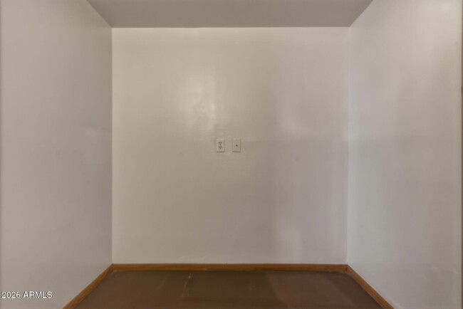 Building Photo - 3636 W Keim Dr