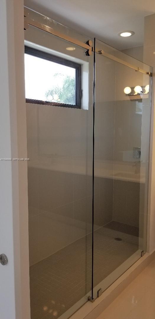 Building Photo - 10546 SW 118th Ave