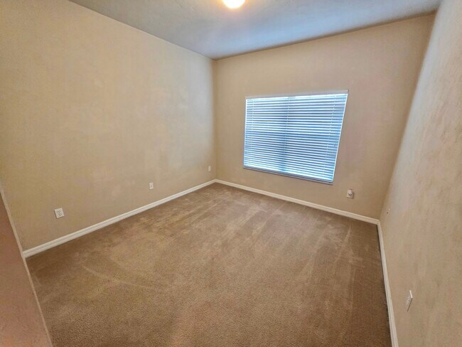 Building Photo - 1522 NW 120th Way