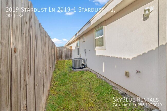 Building Photo - 2019 Stardust Ln