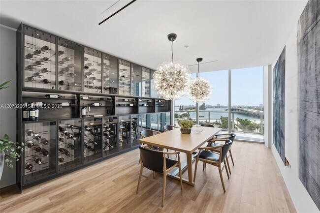 Building Photo - 1400 Biscayne Blvd