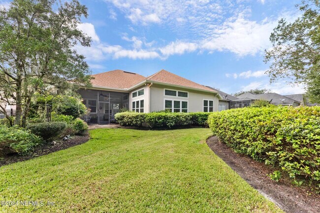 Building Photo - 7851 Heather Lake Ct E