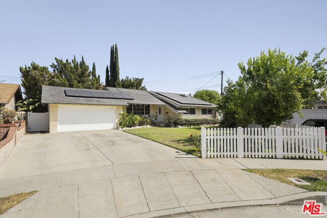 Building Photo - 22116 Blythe St