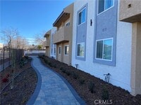 Building Photo - 454 E Ave Q3