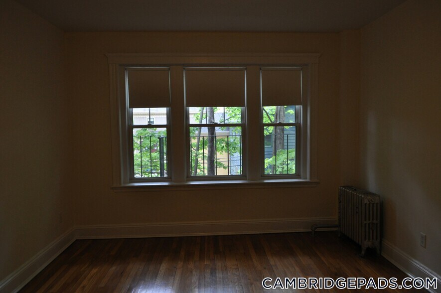 Building Photo - 19 Wendell St