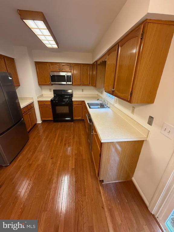 Building Photo - 10727 Gideon Ct