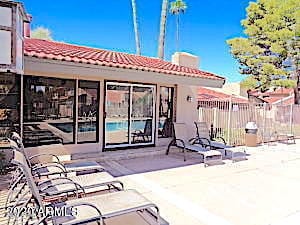 Building Photo - 7921 E San Miguel Ave
