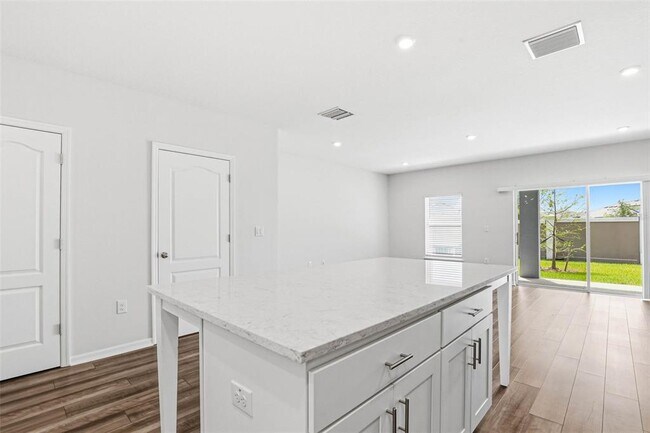 Building Photo - 10715 Ironwood Tree Wy