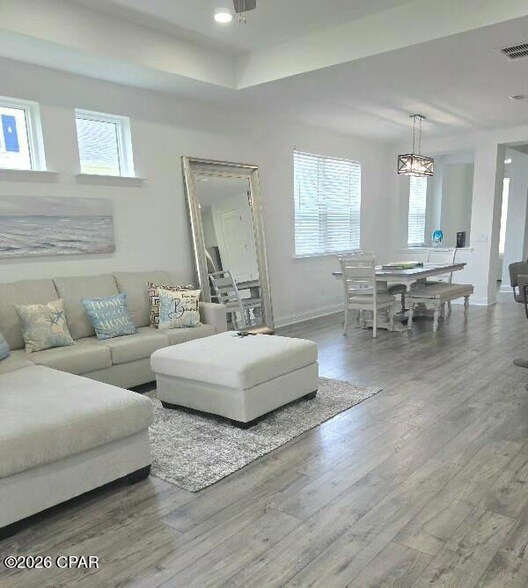 Building Photo - 8615 Sand dollar Dr