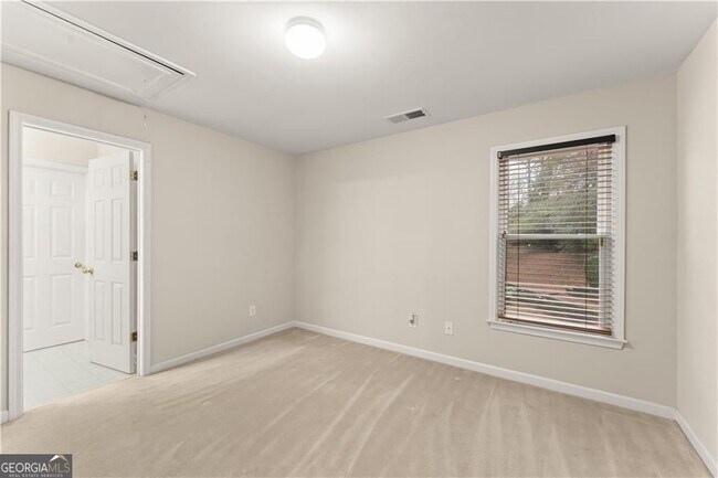 Building Photo - 4610 Planters Hill Dr