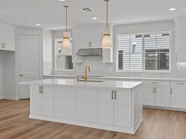 Building Photo - BRAND NEW 4 BED, 3.5 BATHS, 2070 SQ FT TOWNHOME BY KH HOMES