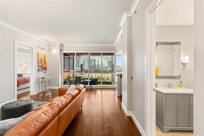 Building Photo - 4575 Dean Martin Dr