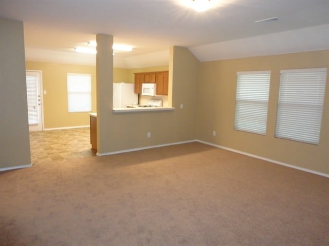 Building Photo - 609 Stirrup Bar Drive