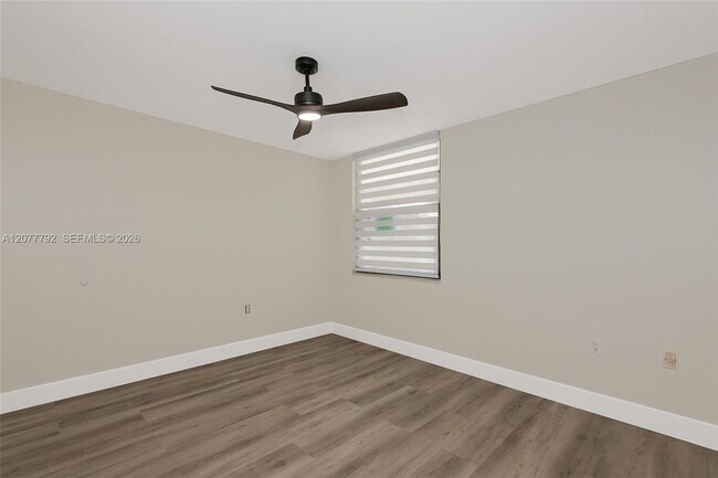 Building Photo - 1709 Whitehall Dr