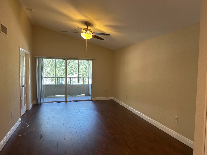 Building Photo - 2831 N Oakland Forest Dr