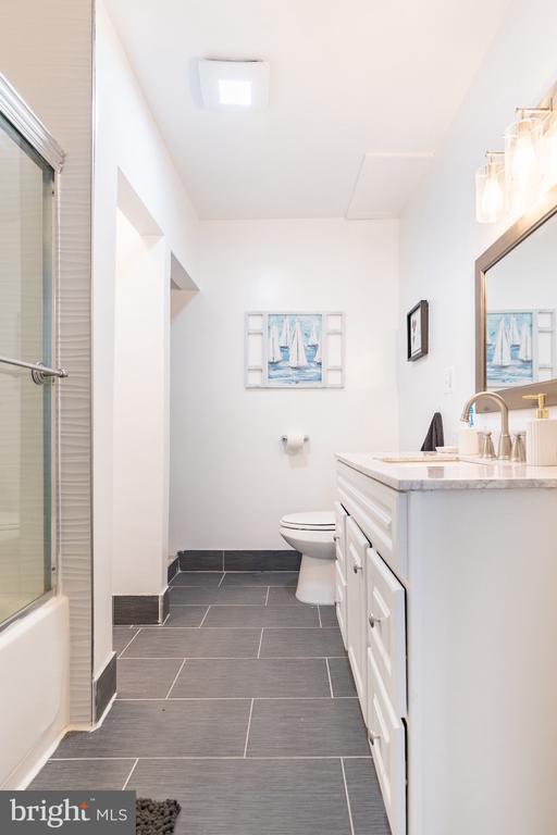 Building Photo - 3809 Ventnor Ave