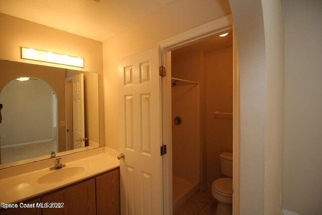 Building Photo - 2230 Redwood Cir