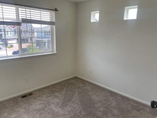 Building Photo - 4406 N Quatar Ct