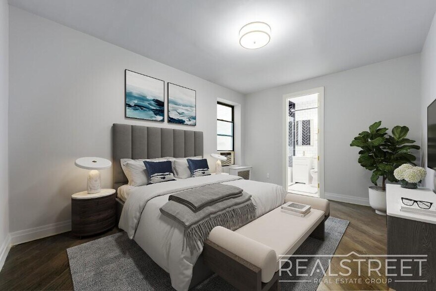 Building Photo - 4 bed | 3 Full Bath In Prime Brooklyn Heights