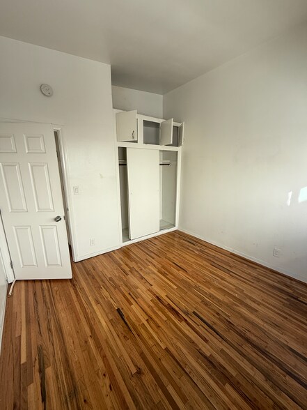 Building Photo - 1833 19th St