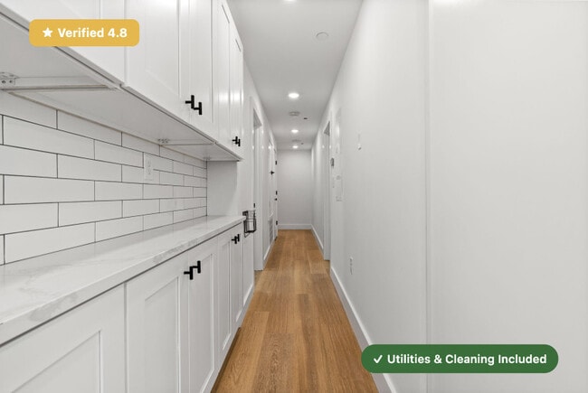 Building Photo - Furnished Private Bedroom with Private Bath in East Boston!