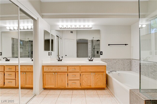 Building Photo - 8621 Sierra Cima Ln