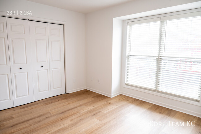 Building Photo - 128 E 29th St